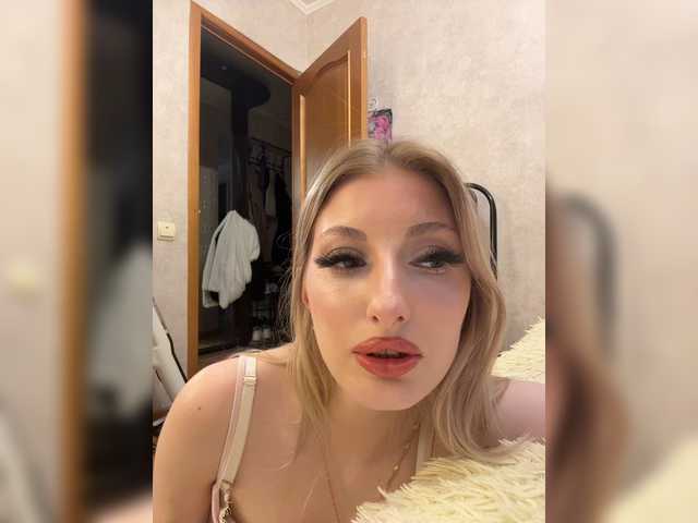 Rabbit2008 live cam on BongaCams