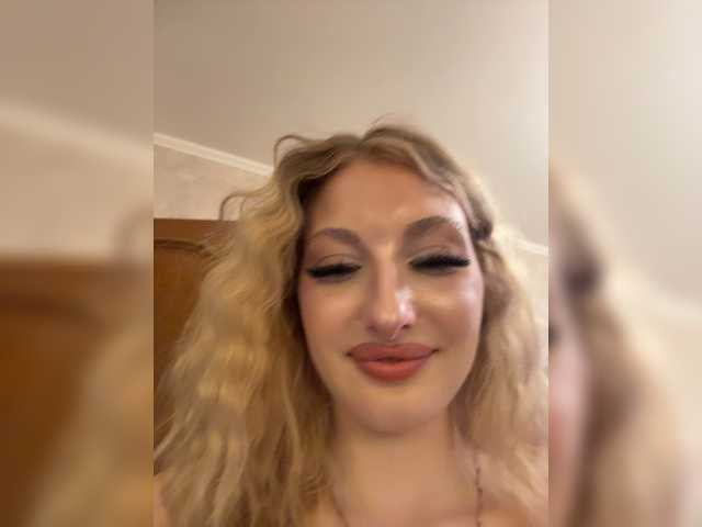 Rabbit2008 live cam on BongaCams