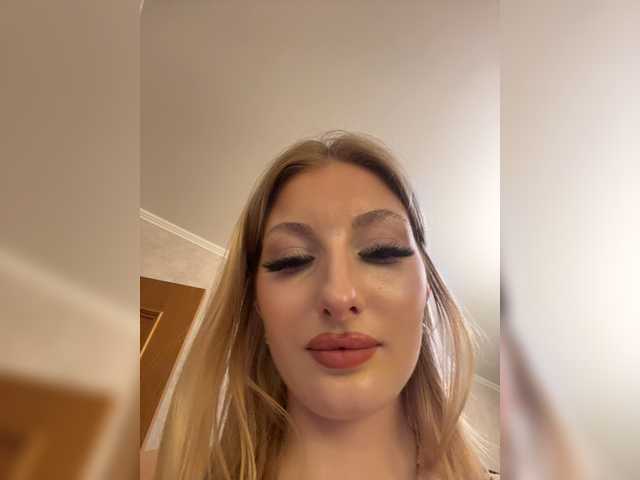 Rabbit2008 live cam on BongaCams