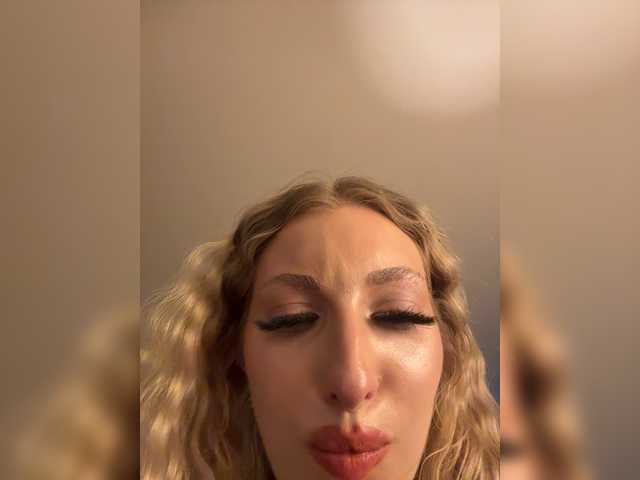 Rabbit2008 live cam on BongaCams