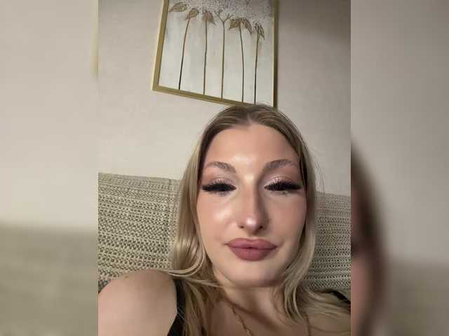 Rabbit2008 live cam on BongaCams