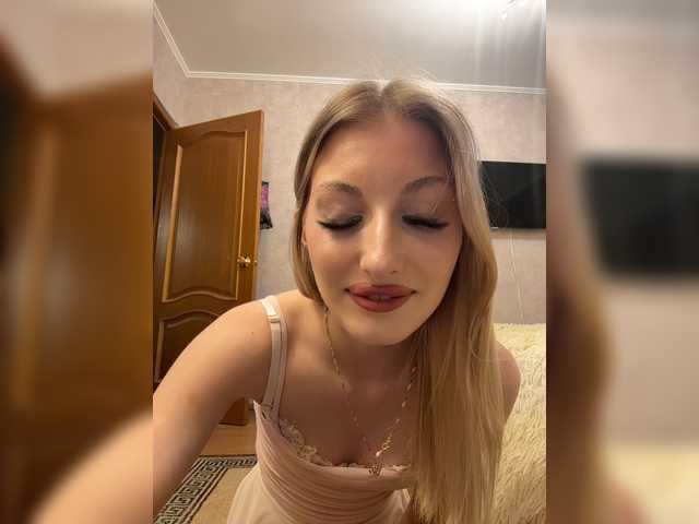Rabbit2008 live cam on BongaCams