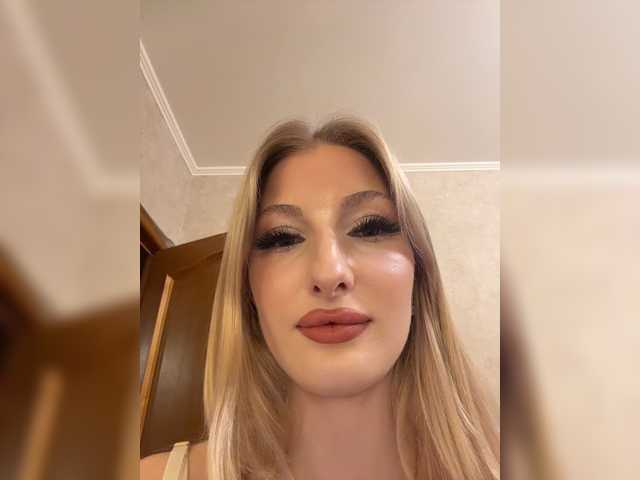 Rabbit2008 live cam on BongaCams