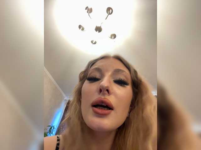 Rabbit2008 live cam on BongaCams