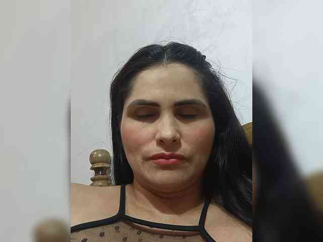 Luna_Pvt webcam