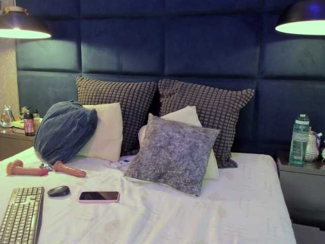 AbbyCarteer live cam on BongaCams