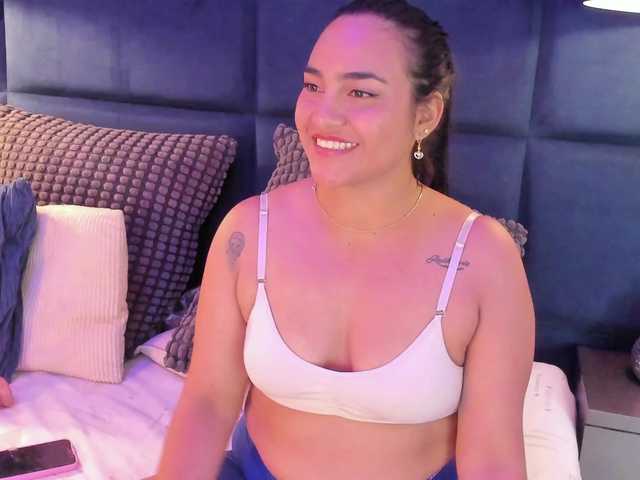 AbbyCarteer live cam on BongaCams