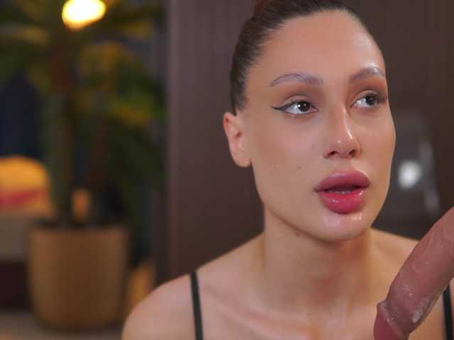 AdaSol live cam on BongaCams