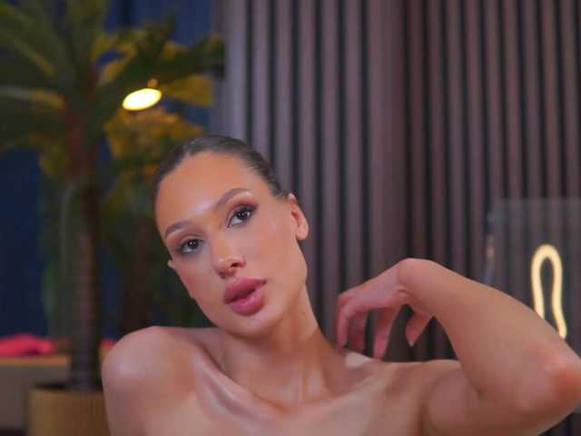 AdaSol live cam on BongaCams