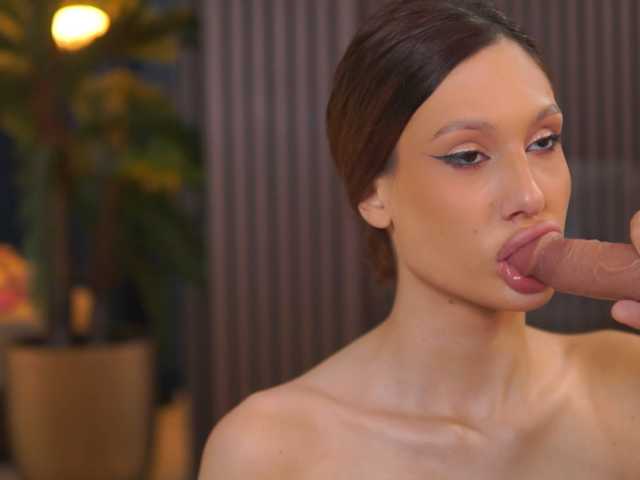 AdaSol live cam on BongaCams