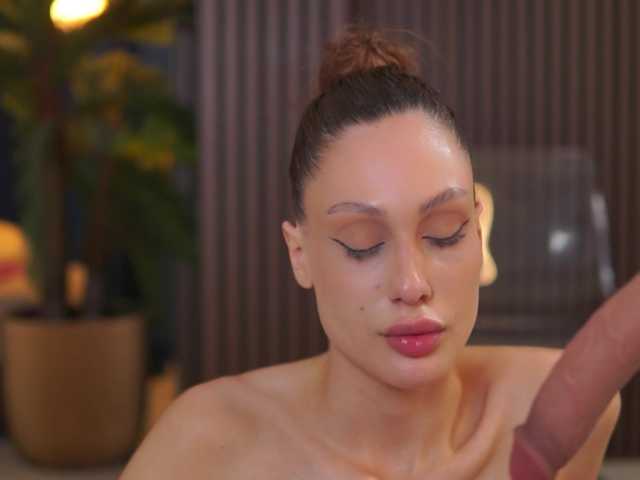 AdaSol live cam on BongaCams