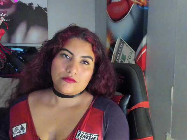 SaraBdsm live webcam show