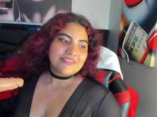 SaraBdsm webcam
