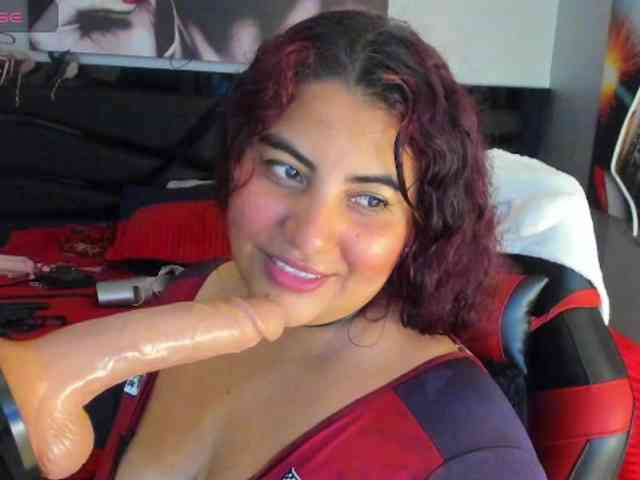 SaraBdsm webcam