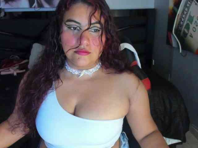 SaraBdsm webcam