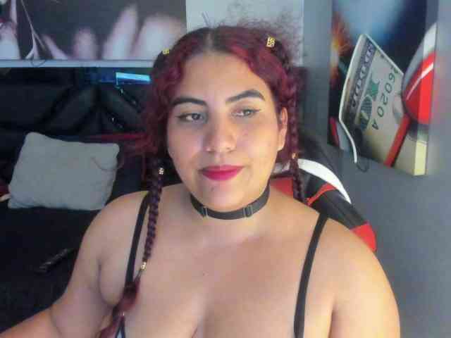 sarabdsm's live room