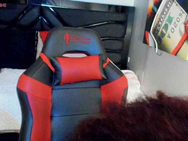 SaraBdsm webcam