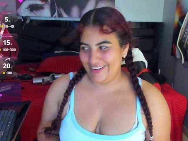 SaraBdsm webcam
