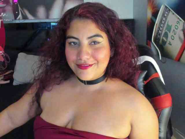 SaraBdsm webcam