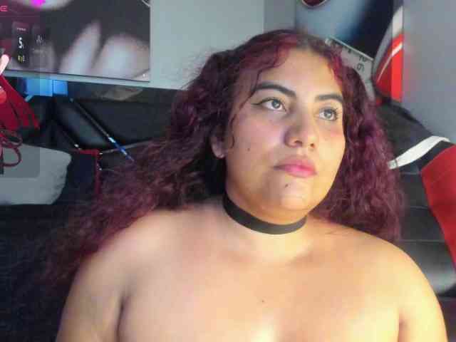 SaraBdsm webcam