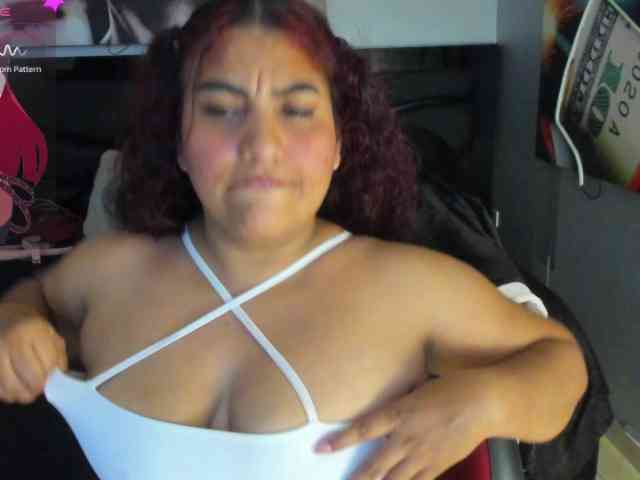 SaraBdsm webcam