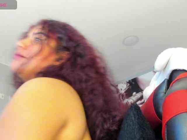 SaraBdsm webcam