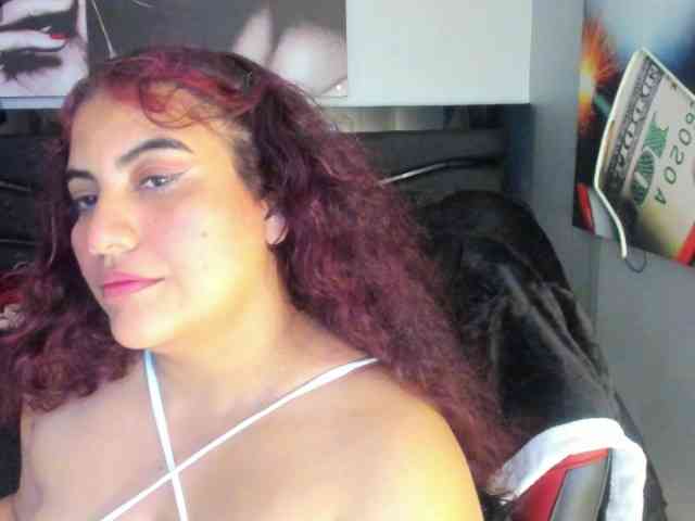 SaraBdsm webcam