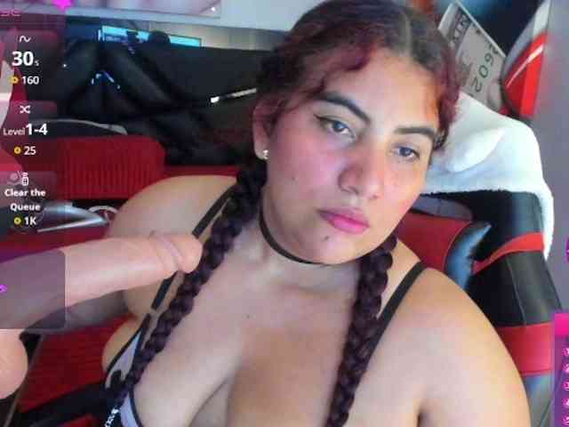 SaraBdsm webcam