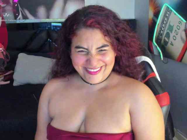 SaraBdsm webcam