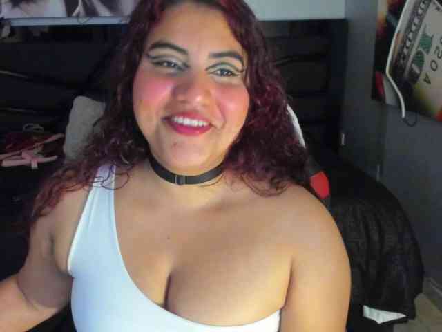 SaraBdsm webcam