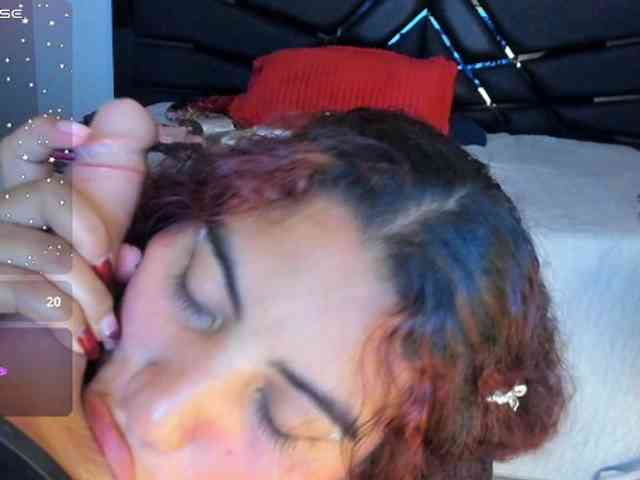 SaraBdsm webcam