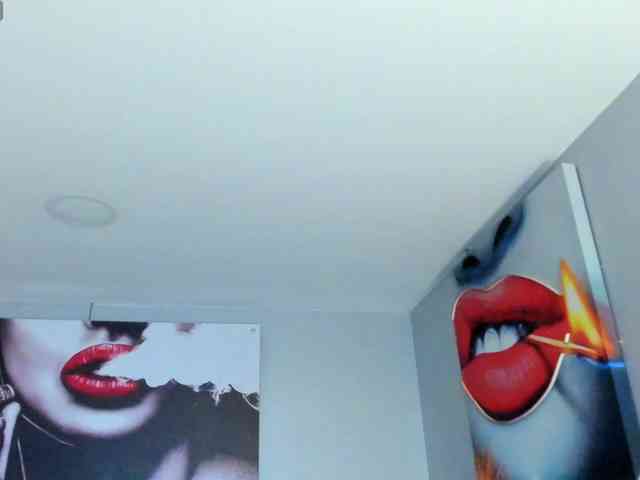 SaraBdsm webcam