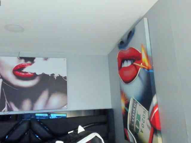 SaraBdsm webcam