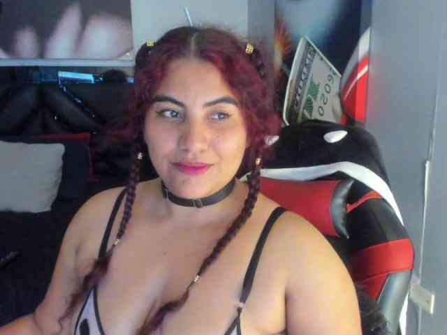 SaraBdsm webcam