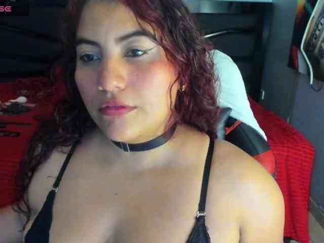 SaraBdsm webcam