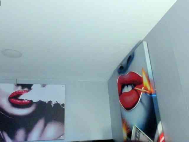 SaraBdsm webcam