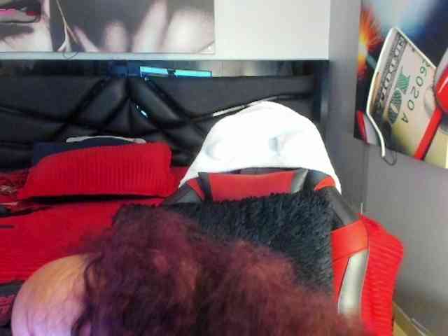 SaraBdsm webcam