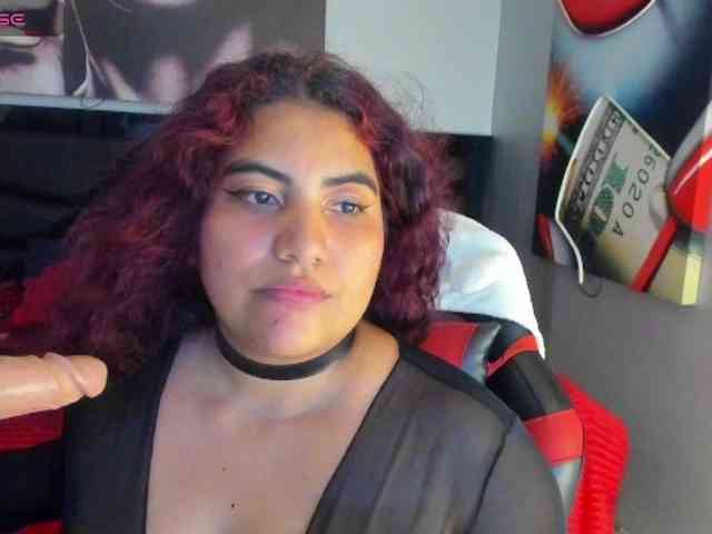 SaraBdsm webcam