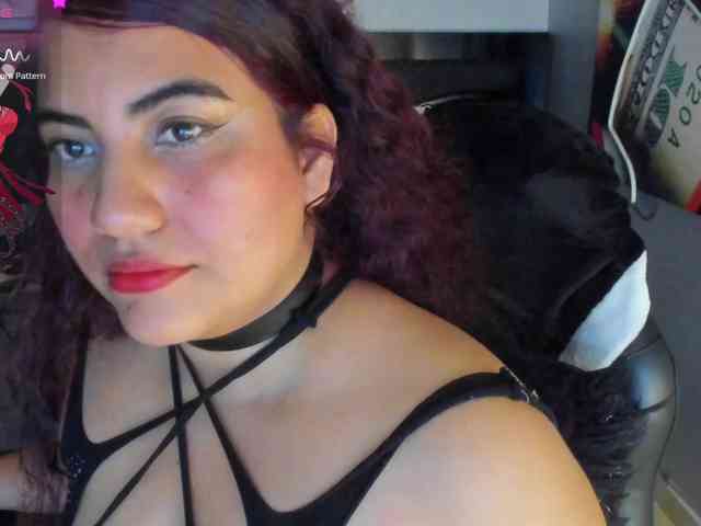 SaraBdsm webcam