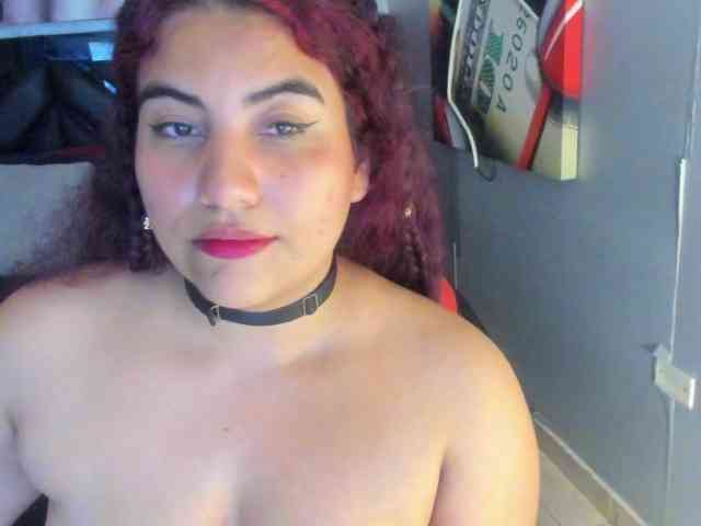 SaraBdsm webcam