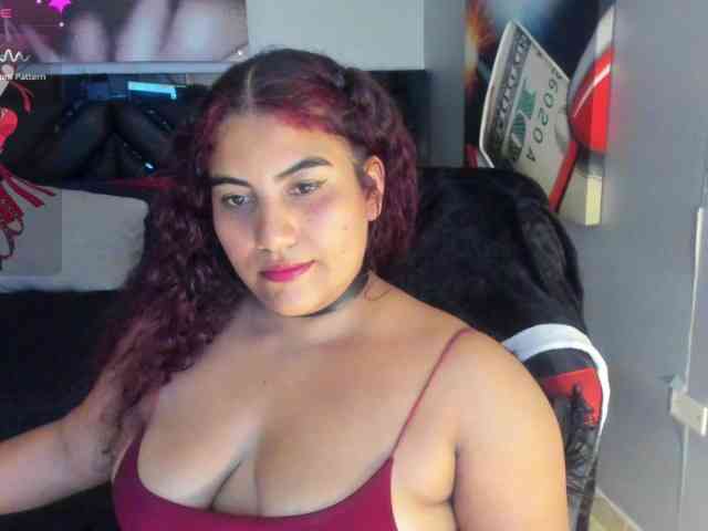 SaraBdsm webcam