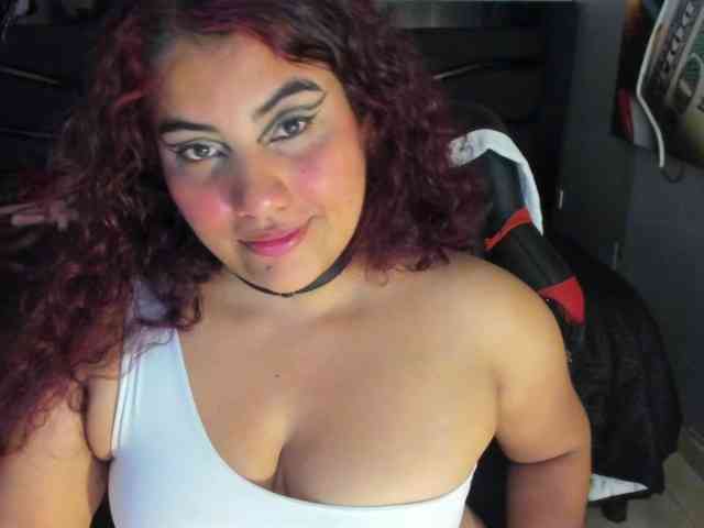 SaraBdsm webcam