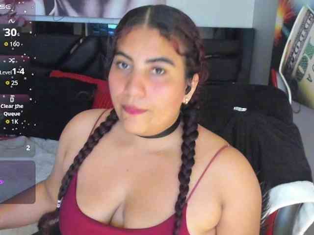 SaraBdsm webcam