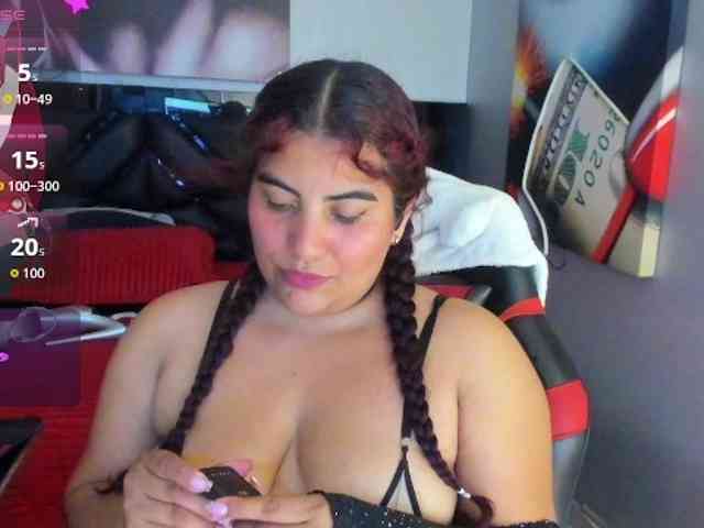 SaraBdsm webcam