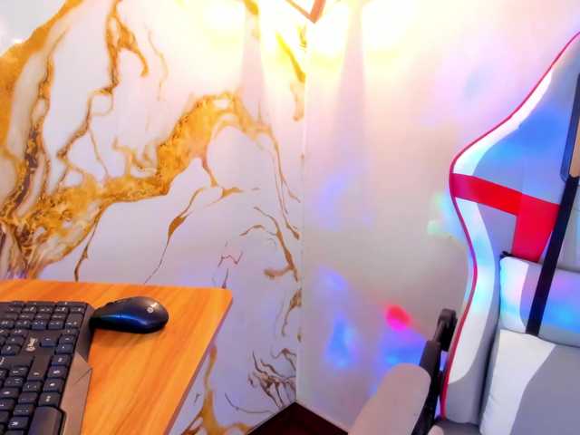 Alizzon-blake live cam on BongaCams