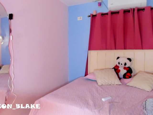 Alizzon-blake live cam on BongaCams