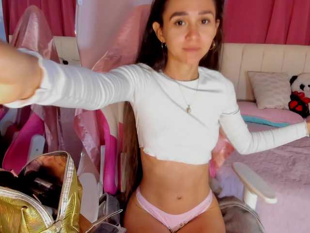 Alizzon-blake live cam on BongaCams