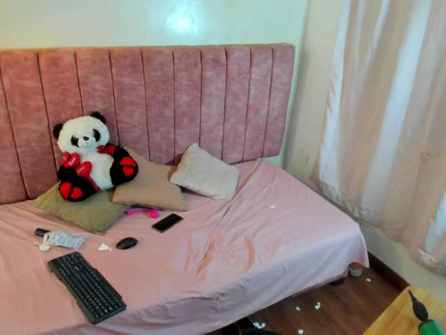 Alizzon-blake live cam on BongaCams