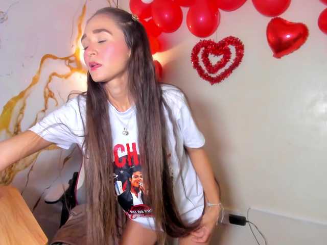 Alizzon-blake live cam on BongaCams
