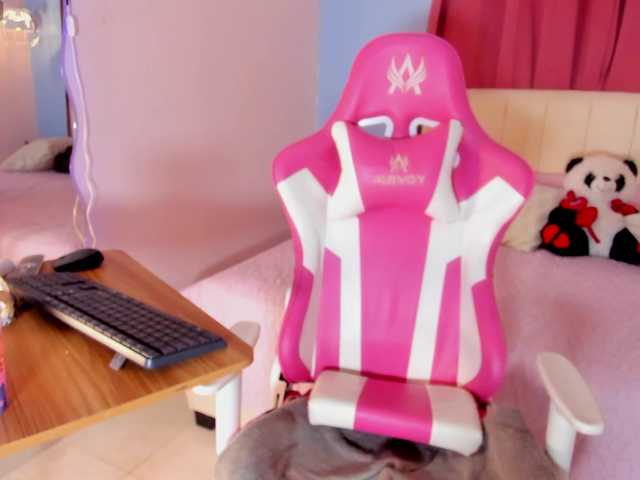 Alizzon-blake live cam on BongaCams